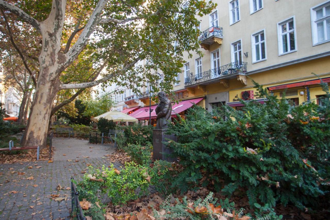 Inviting Flat In The Heart Of Town Lägenhet Budapest Exteriör bild